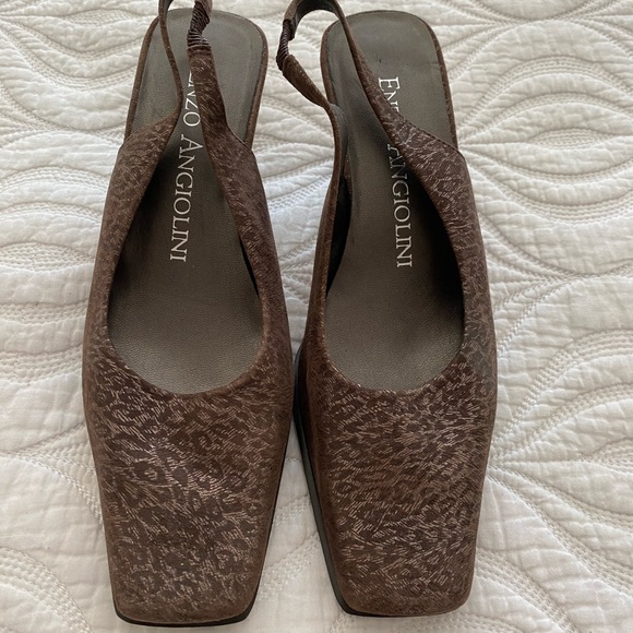 enzo angiolini leopard flats
